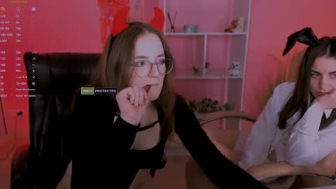 luna_berryy online show from 02-06-25, 02:33