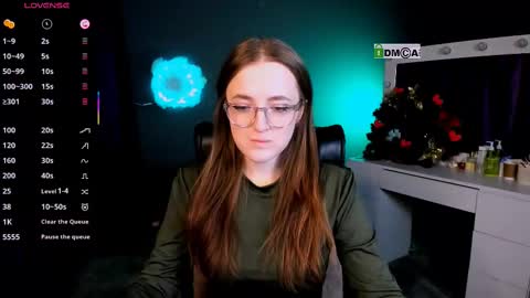 luna_berryy online show from 02-21-25, 08:38