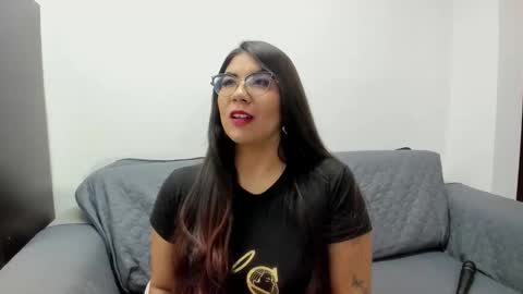 luna  online show from 11-02-25, 11:56