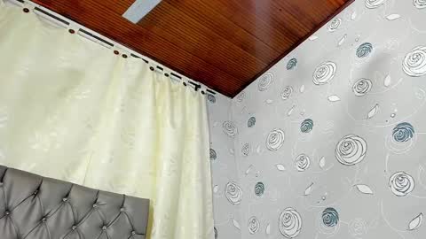 Snapshot of luna_evaa chatting on 12-26-24, 05:40 Luna Eva online show from 12-26-24, 05:40
