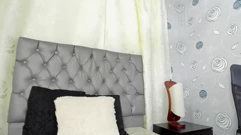Snapshot of luna_evaa chatting on 01-03-25, 02:30 Luna Eva online show from 01-03-25, 02:30