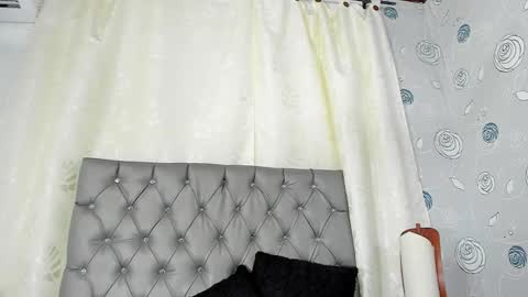 Snapshot of luna_evaa chatting on 01-11-25, 05:29 Luna Eva online show from 01-11-25, 05:29