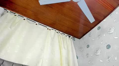 Snapshot of luna_evaa chatting on 01-14-25, 05:34 Luna Eva online show from 01-14-25, 05:34