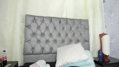 Snapshot of luna_evaa chatting on 03-10-25, 05:50 Luna Eva online show from 03-10-25, 05:50