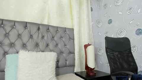 Snapshot of luna_evaa chatting on 03-11-25, 05:57 Luna Eva online show from 03-11-25, 05:57