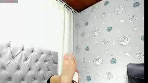 Snapshot of luna_evaa chatting on 10-06-25, 02:58 Luna Eva online show from 10-06-25, 02:58