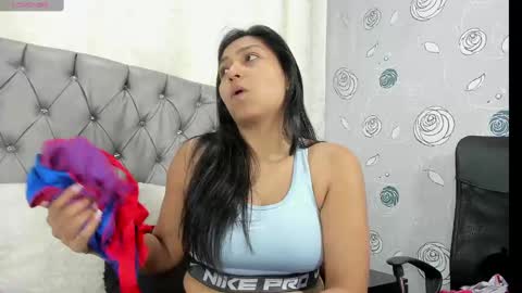 Snapshot of luna_evaa chatting on 10-10-25, 02:38 Luna Eva online show from 10-10-25, 02:38