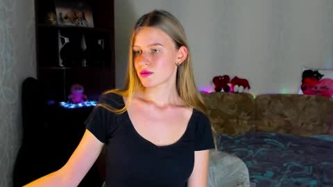 Snapshot of luna_evan chatting on 01-21-25, 02:15 luna_evan online show from 01-21-25, 02:15