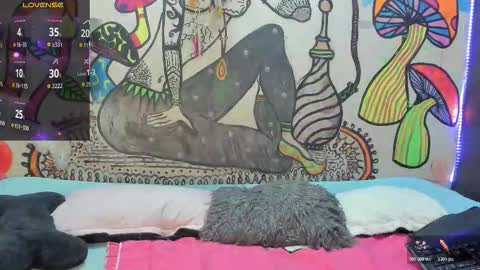 luna_gc online show from 11-06-25, 06:09