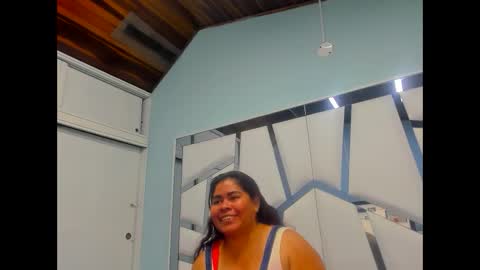 luna_hott1_ online show from 12-21-25, 02:13