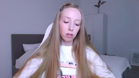 Luna online show from 11-30-25, 08:13