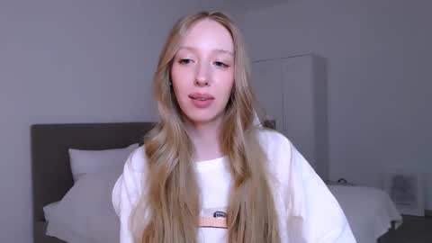 Luna online show from 03-11-26, 10:38