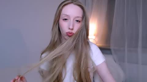 Luna online show from 04-13-26, 09:09