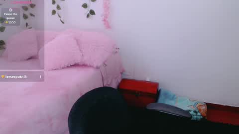 Snapshot of luna_lgomez chatting on 03-03-25, 11:11 luna online show from 03-03-25, 11:11
