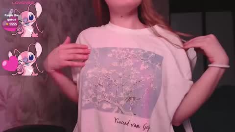 Snapshot of luna_loveisgood chatting on 02-09-25, 10:31 Luna online show from 02-09-25, 10:31