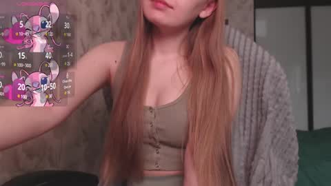 Snapshot of luna_loveisgood chatting on 03-05-25, 05:29 Luna online show from 03-05-25, 05:29