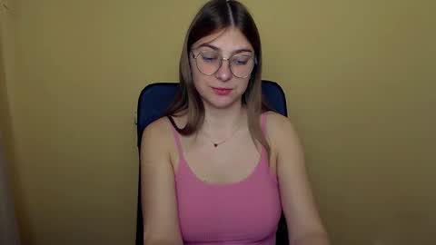 Luna online show from 10-30-25, 09:22