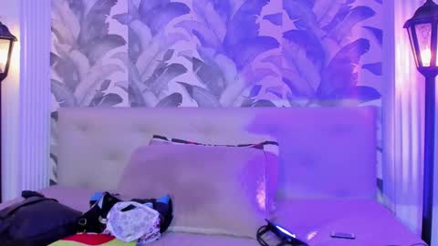 Luna Morgan online show from 12-21-25, 03:35