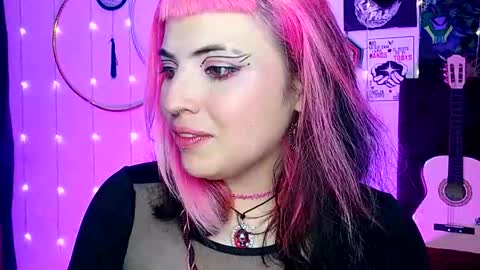 MISS LUNA  online show from 02-19-25, 10:12