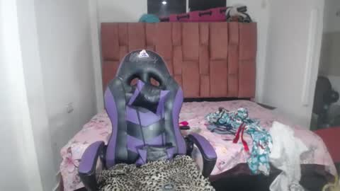 Snapshot of luna_rosita chatting on 12-07-24, 06:10 Luna online show from 12-07-24, 06:10