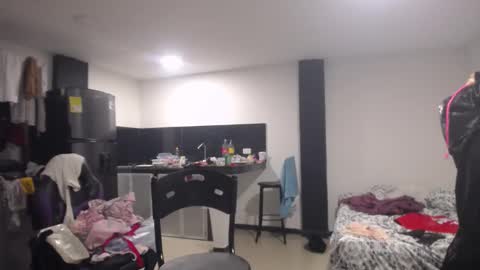 Snapshot of luna_rosita chatting on 03-10-25, 06:34 Luna online show from 03-10-25, 06:34