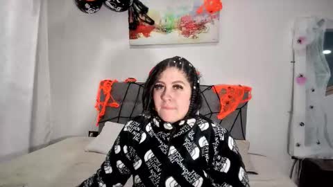 Luna online show from 10-17-25, 11:13