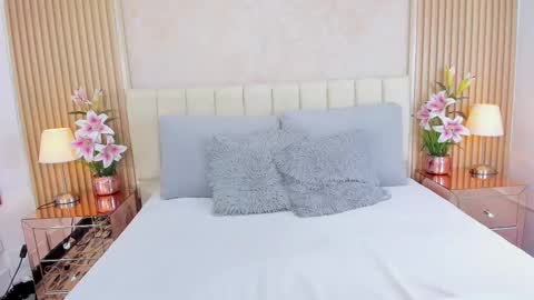 Luna Taylors online show from 10-06-25, 11:18