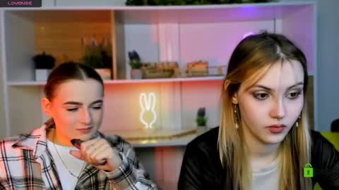 Snapshot of luna_tin chatting on 11-13-25, 05:50 Luna online show from 11-13-25, 05:50