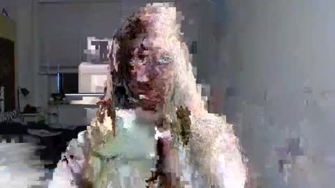 L U N A  online show from 10-29-25, 06:48