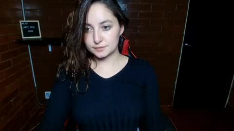 lunaa_m_ online show from 02-19-25, 12:57