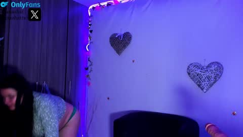 Snapshot of lunaahatzel chatting on 12-13-24, 05:27 Luna Hatzel online show from 12-13-24, 05:27