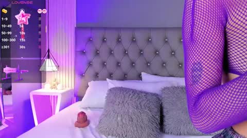 Luna  online show from 02-27-26, 05:57