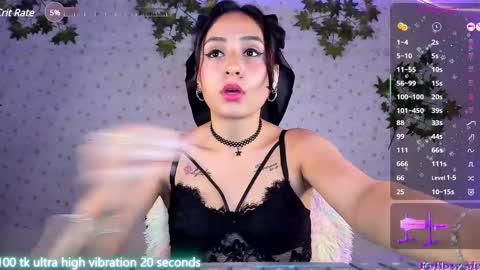 Snapshot of lunacandyy1323 chatting on 02-23-25, 08:33 Luna online show from 02-23-25, 08:33