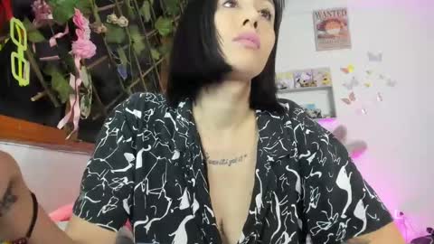 lunacristal_moon online show from 02-22-25, 11:02