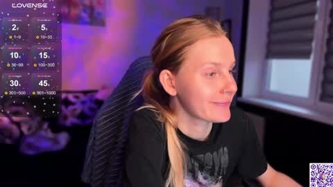 Britney online show from 11-06-25, 03:02