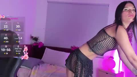 lunaduvall online show from 02-07-25, 06:45