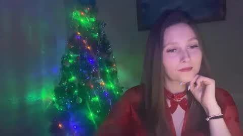 Snapshot of lunafeather chatting on 01-09-26, 01:25 lunafeather online show from 01-09-26, 01:25