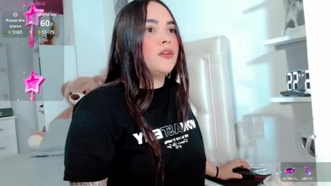 Snapshot of lunalovedoll_ chatting on 03-12-25, 11:54 Luna online show from 03-12-25, 11:54