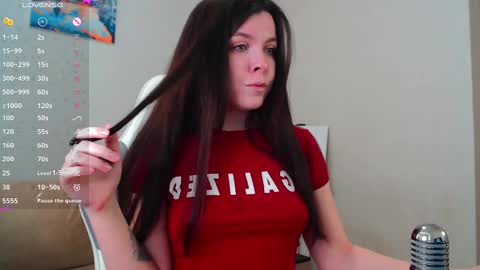 Luna online show from 02-13-25, 07:13