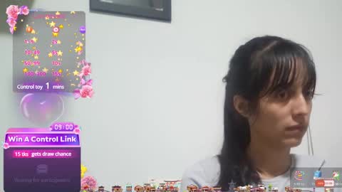 Snapshot of lunamoon_17 chatting on 01-28-25, 03:57 LUNA online show from 01-28-25, 03:57