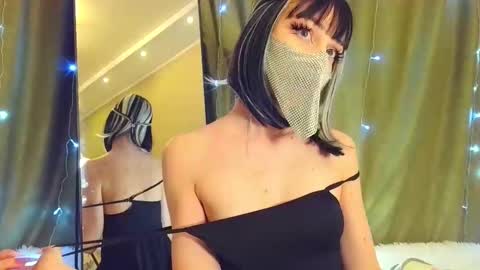 Snapshot of lunanyan chatting on 12-15-25, 07:01 Luna online show from 12-15-25, 07:01