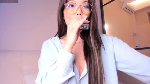 Aisha online show from 12-08-24, 01:25