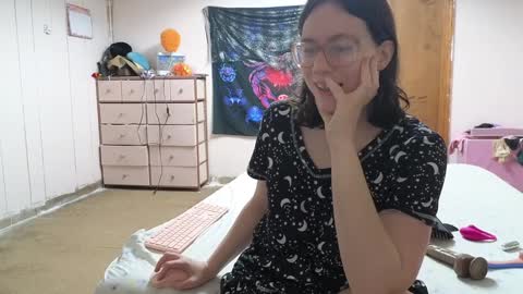 lunaquinn45 online show from 12-28-24, 12:36