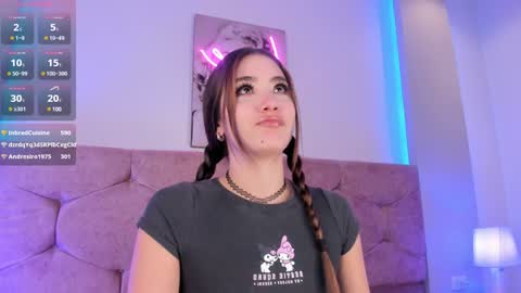 Snapshot of lunar_leen chatting on 12-11-24, 11:21 Luna online show from 12-11-24, 11:21