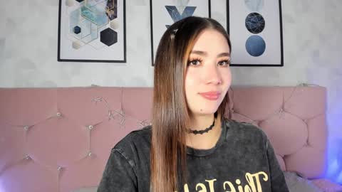Snapshot of lunar_leen chatting on 12-28-24, 09:40 Luna online show from 12-28-24, 09:40