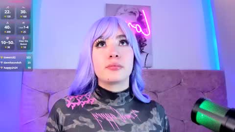 Snapshot of lunar_leen chatting on 02-20-25, 01:25 Luna online show from 02-20-25, 01:25