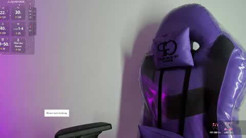 Snapshot of lunar_leen chatting on 10-12-25, 03:11 Luna online show from 10-12-25, 03:11