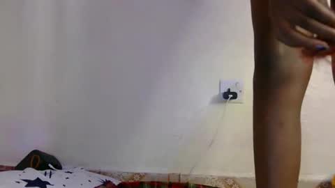 lunargoddess45 online show from 04-11-26, 07:45