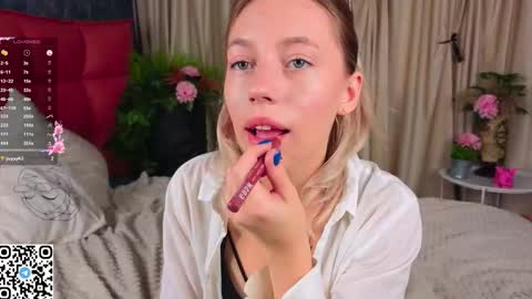 Kelly online show from 09-09-25, 05:23