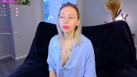 Kelly online show from 10-04-25, 02:48